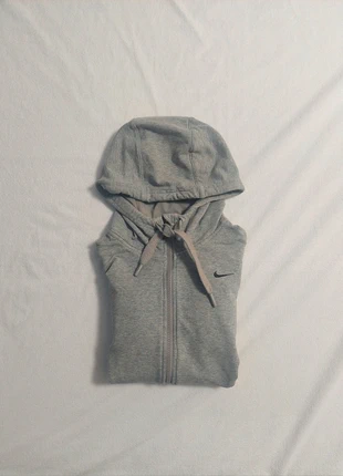 Veste Nike Gris Gilet de Sport, marque: Nike, état: Très bon état, taille: S, 14,00 €, 15,40 € Protection acheteurs incluse