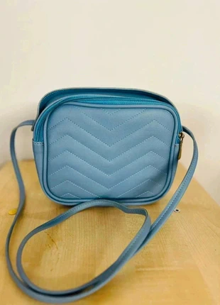 sac a mains yuumy bleu clair, marque: Yuumy, état: Neuf sans étiquette, 4,00 €, 4,90 € Protection acheteurs incluse