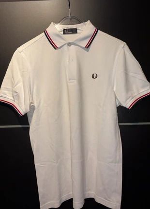Fred Perry polo, merk: Fred Perry, staat: Heel goed, maat: S, € 10,00, € 11,20 inclusief Kopersbescherming