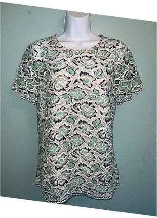 French Connection kanten top M – Luxe en speels met groene accenten Uitverkoop Uitverkoop Sale, merk: French Connection, staat: Nieuw met prijskaartje, maat: M / 38 / 10, € 9,00, € 10,15 inclusief Kopersbescherming