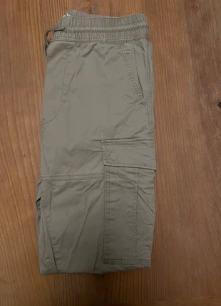 Pantalon cargo H&M, marque: H&M, état: Très bon état, taille: S, 6,00 €, 7,00 € Protection acheteurs incluse