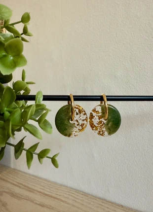 Pampilles 2,7cm bouton en resine. Sans créole, condition: Very good, €3.30, €4.17 includes Buyer Protection Pro