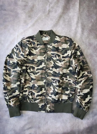 Blouson camouflage militaire femme coupe teddy style bomber col bord-côte taille M, marca: Blu deise, estado: Muito bom, tamanho: M / 38 / 10, €14.00, €15.40 inclui Proteção do Comprador