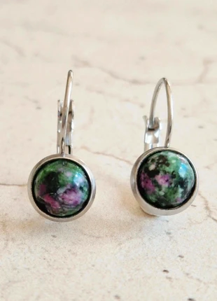 B.O dormeuses Zoïsite (8mm), merk: Creatrice, staat: Nieuw zonder prijskaartje, € 9,00, € 10,15 inclusief Kopersbescherming Pro