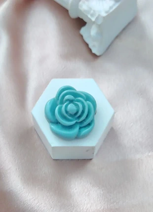 Pin moderno, lapel pin, épingle tendance, alfiler elegante, spilla piccola, marca: Vintage Chic, estado: Muy bueno, 5,00 €, 5,95 € Protección al comprador incluida