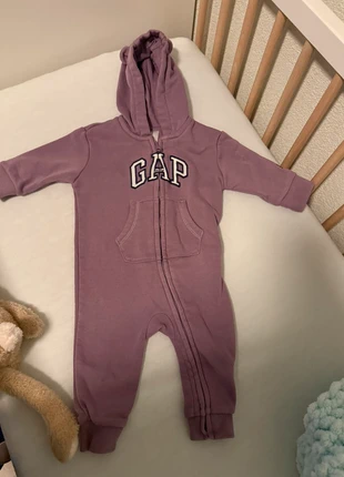 Jumpsuit, marca: GAP, estado: Muito bom, tamanho: 3-6 meses / 62 cm, €3.00, €3.85 inclui Proteção do Comprador