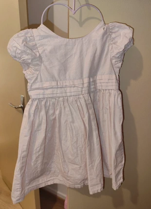 Magnifique robe Gemo 3 ans, merk: Gémo, staat: Heel goed, maat: 3 jaar / 98 cm, € 4,00, € 4,90 inclusief Kopersbescherming