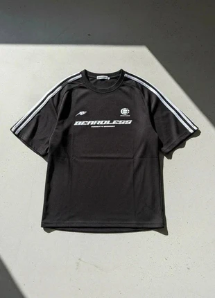 T-Shirt Noir Oversize Sporty – Streetwear / Minimaliste / Unisexe / Été, merk: Novatech, staat: Heel goed, maat: M, € 26,90, € 28,95 inclusief Kopersbescherming