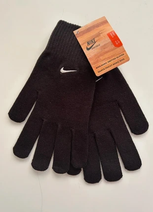 Paire de gants noir Nike taille L/Xl , jamais porté, marca: Nike, estado: Muito bom, tamanho: L, €15.00, €16.45 inclui Proteção do Comprador Pro