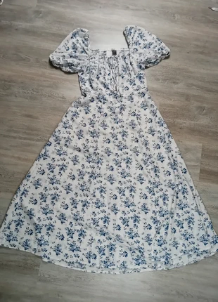 Robe longue avec des fleurs bleus, marque: Shein, état: Très bon état, taille: S / 36 / 8, 7,00 €, 8,05 € Protection acheteurs incluse