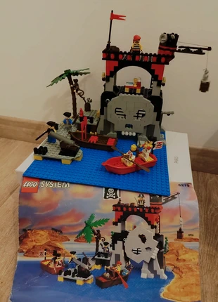 Lego 6279 Skull island avec notice, brand: LEGO, condition: Very good, size: One size, €110.00, €116.20 includes Buyer Protection
