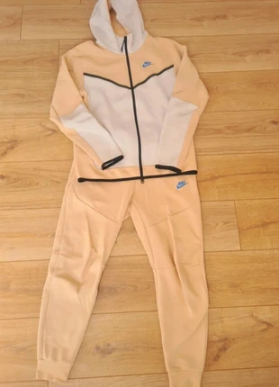 Ensemble complet Nike pour homme, taille S, marque: Nike, état: Très bon état, taille: S, 45,00 €, 47,95 € Protection acheteurs incluse