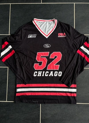 T-shirt manches longues Chicago - Taille M, merk: Aesthetic, staat: Heel goed, maat: M, € 18,00, € 19,60 inclusief Kopersbescherming