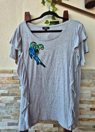 Camiseta gris con loro de lentejuelas | October Woman talla L | Detalle de volantes, brand: october, condizioni: Ottime, taglia: L / IT 44 / EU 40, €5.00, €5.95 include la Protezione acquisti