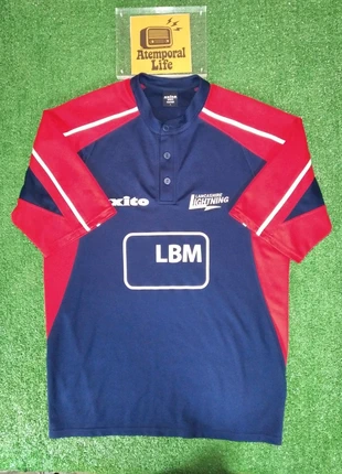 Vintage red and blue cricket shirt of the English team Lancashire Lightning, marque: exito, état: Très bon état, taille: L, 14,90 €, 16,35 € Protection acheteurs incluse