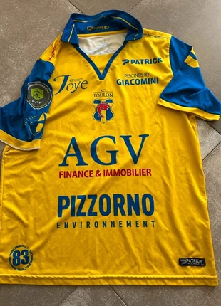 Maillot football Sc Toulon Patrick taille M, marque: Patrick, état: Bon état, taille: M, 30,00 €, 32,20 € Protection acheteurs (Pro) incluse