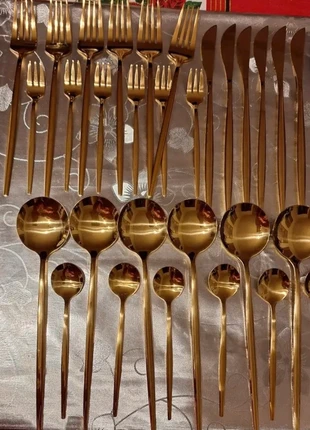 Cubertería dorada 30 piezas, brand: sin marca, condizioni: Nuovo con cartellino, €19.95, €21.65 include la Protezione acquisti