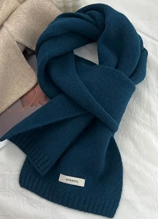 Écharpe hiver bleu marine 100% laine, brand: LAINE, condizioni: Nuovo senza cartellino, €30.00, €32.20 include la Protezione acquisti Pro