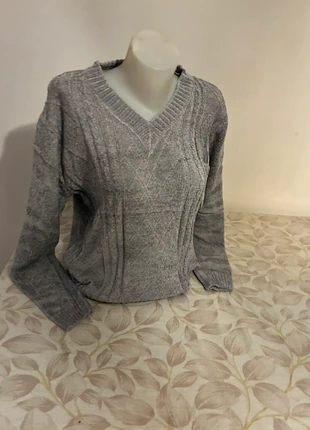 Pull d’hiver col V gris, marque: Fashion Style, état: Neuf avec étiquette, taille: M / 38 / 10, 11,00 €, 12,25 € Protection acheteurs incluse