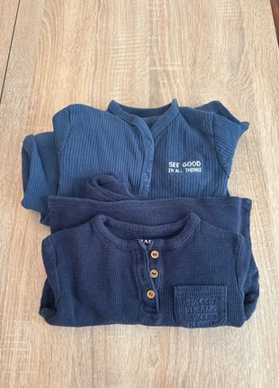 Lot 2 pyjamas Kiabi bleu marine – 24 mois (1 deux pièces + 1 une pièce), marque: Kiabi, état: Très bon état, taille: 18-24 mois / 86 cm, 5,00 €, 5,95 € Protection acheteurs incluse