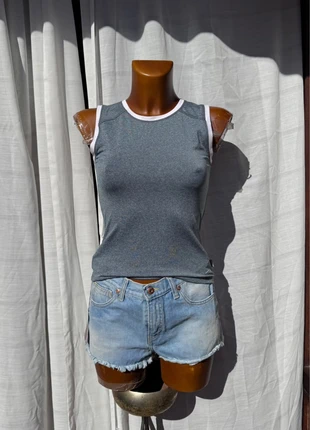 canotta grigia nike S, brand: Nike, condizioni: Ottime, taglia: S / IT 40 / EU 36, €9.99, €11.19 include la Protezione acquisti