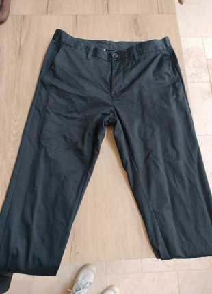 Pantalon Chino noir, marque: Jules, état: Très bon état, taille: M, 3,00 €, 3,85 € Protection acheteurs incluse
