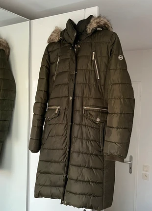 Doudoune longue Michael Kors - Élégante et chaude - Taille M, marque: Michael Kors, état: Très bon état, taille: M / 38 / 10, 80,00 €, 84,70 € Protection acheteurs incluse