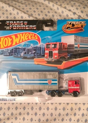 Hot wheels Optimus prime, marque: Hot Wheels, état: Très bon état, taille: Prématuré, jusqu'à 44cm, 9,00 €, 10,15 € Protection acheteurs incluse