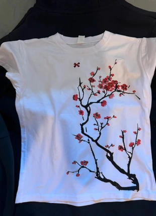 Haut femme, brand: y2k, condizioni: Nuovo senza cartellino, taglia: S / IT 40 / EU 36, €15.00, €16.45 include la Protezione acquisti Pro