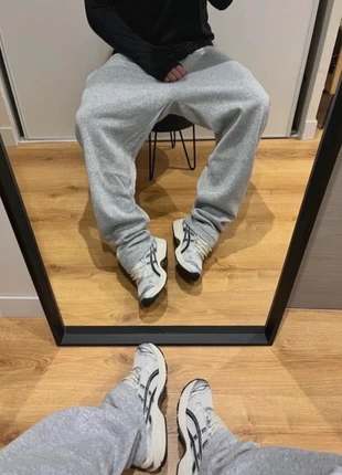 Jogging large coupe droite, marque: Tendance, état: Très bon état, taille: S, 26,00 €, 28,00 € Protection acheteurs incluse