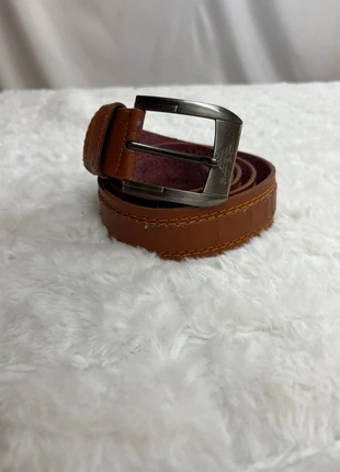 Ceinture Emporio Armani marron boucle métal gravée Vintage Y2K – Taille 130 cm, merk: Emporio Armani, staat: Heel goed, maat: Aanpasbaar, € 24,90, € 26,85 inclusief Kopersbescherming
