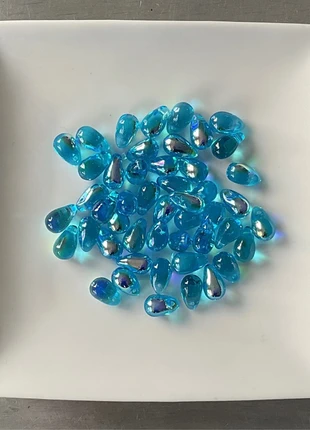 Perles gouttes 10 x 6 mm en verre de Bohème coloris turquoise irisé, marke: verre de bohème, zustand: Neu, 3,00 €, 3,85 € beinhaltet Vinted-Käuferschutz Pro