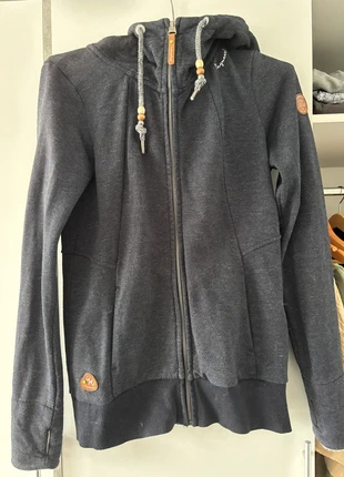 kuschelige Jacke Gr M 38 Ragwear, brand: Ragwear, condizioni: Buone, taglia: M / IT 42 / EU 38, €15.00, €16.45 include la Protezione acquisti