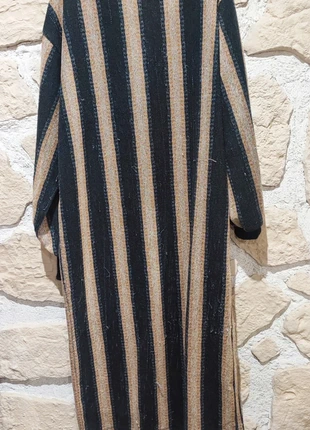 🍁 Robe Zara à rayures 🍁 très bon état 🍁 taille L, marca: Zara, estado: Muito bom, tamanho: L / 40 / 12, €14.00, €15.40 inclui Proteção do Comprador