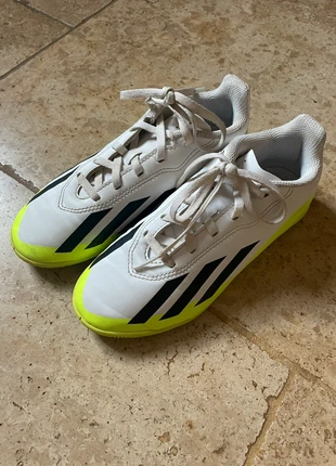 Futsal Boots EU 34 Adidas, marque: adidas, état: Très bon état, taille: 34, 6,00 €, 7,00 € Protection acheteurs incluse