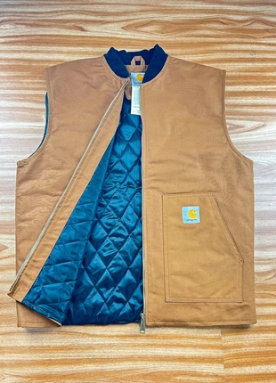 Veste XL sans manche/jacket Detroit Carhartt, marke: Carhartt, zustand: Sehr gut, größe: XL, 39,00 €, 41,65 € inklusive Vinted-Käuferschutz