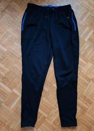 Pantalon survêtement Football T 34, marke: Kipsta, zustand: Neu, größe: L, 6,50 €, 7,53 € inklusive Vinted-Käuferschutz