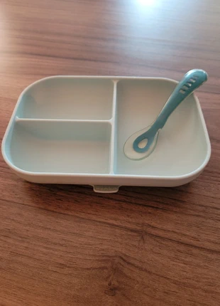 Assiette silicone ventouse béaba et cuillère souple bleu, brand: BÉABA, condizioni: Ottime, taglia: Taglia unica, €2.00, €2.80 include la Protezione acquisti