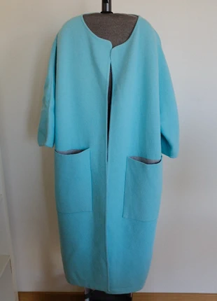 Reversible Wool-Blend Oversized Coat S-M (EU 36-38), marca: Local, estado: Muito bom, tamanho: S / 36 / 8, €20.00, €21.70 inclui Proteção do Comprador