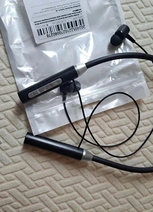 Écouteurs Sans Fil Bluetooth 5.0 - Tour de Cou, Stéréo 9D, Étanches - Mode été, condition: Very good, €7.50, €8.58 includes Buyer Protection Pro