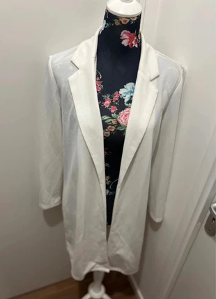Blazer longue blanche, marque: Shein, état: Très bon état, taille: M / 38 / 10, 5,00 €, 5,95 € Protection acheteurs incluse