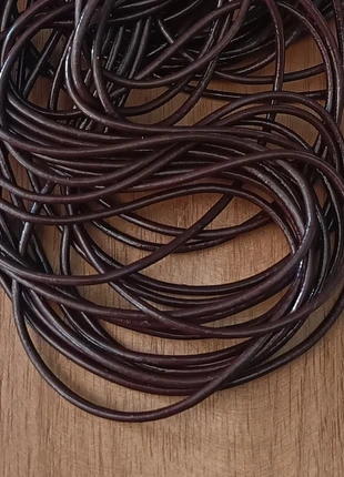 Lot de 5m Fil Lacet Cordon Rond Vrai Cuir 2mm Marron Chocolat Bijoux Diy, état: Très bon état, 4,00 €, 4,90 € Protection acheteurs (Pro) incluse