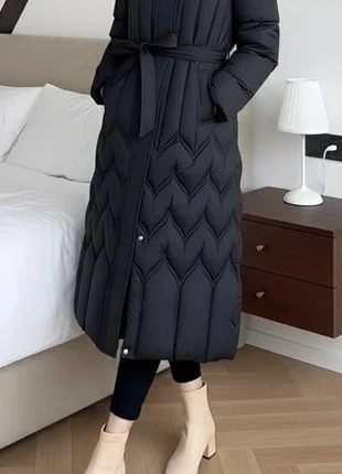 Manteau Doudoune Long Noir ceinturé | Capuche | Élégant & Chaud Hiver - 389, marque: retyu, état: Très bon état, taille: S / 36 / 8, 89,99 €, 95,19 € Protection acheteurs (Pro) incluse