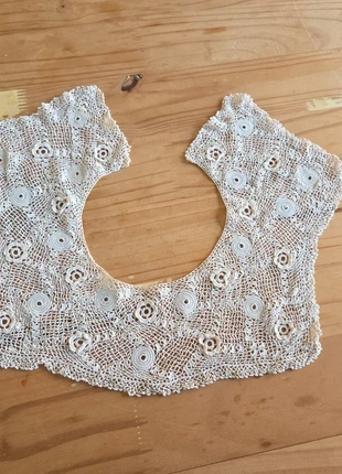 Col ancien crocheté main belle ouvrage, marque: Fait Main, état: Très bon état, 7,00 €, 8,05 € Protection acheteurs incluse