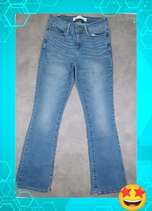 Jean bleu mid rise bootcut Marque Signature by Levi's Taille W28L32 (36) femme, brand: signature by Levi’s, condition: Very good, size: S / 36 / 8, €20.00, €21.70 includes Buyer Protection Pro