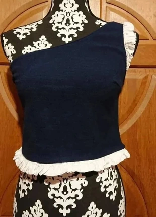 Haut asymétrique blanc & bleu marine taille 38/ M Zara Trafaluc collection chic, marque: Zara, état: Neuf sans étiquette, taille: M / 38 / 10, 10,00 €, 11,20 € Protection acheteurs incluse