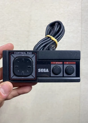 📀 Manette SEGA Control Pad Modèle 3020 Pour Master System – HS / Pour pièces, marke: Sega, zustand: Zufriedenstellend, 18,00 €, 19,60 € inklusive Vinted-Käuferschutz