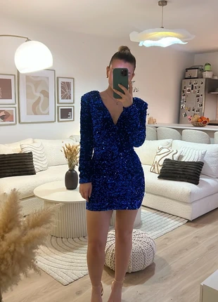 Robe pailleté bleu électrique, marke: Boutique indépendante, zustand: Sehr gut, größe: XS / 34 / 6, 15,00 €, 16,45 € inklusive Vinted-Käuferschutz
