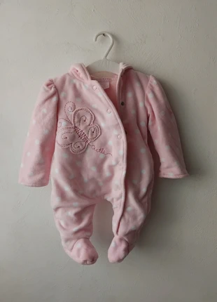 Tutina porta bebé di colore rosa a pois, staat: Heel goed, maat: Prematuur, tot 44 cm, € 6,00, € 7,00 inclusief Kopersbescherming