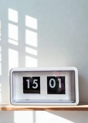 Horloge rétro flip, brand: Retro & Icone, condizioni: Nuovo con cartellino, €20.00, €21.70 include la Protezione acquisti